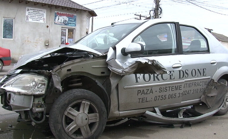 Bărbat din Plosca, prins la volan beat și cu permisul suspendat - 
